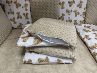 постіль з бортиками