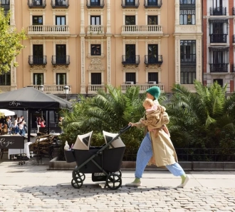 коляска для погодок