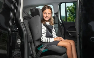 Автокресло 100–150 см Britax Römer ADVENTURE PLUS Midnight Grey/Серый - Фото 4
