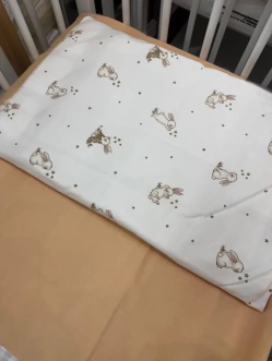 Комплект постільний Ведмедик Зайчики з зірочками 5 предметів Біло-бежевий - Фото 2