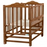 Кроватка с откидной боковушкой