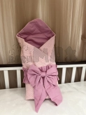 Конверт зимний для новорожденных на выписку Ведмедик 80×80 см, косичка пике Темно-розовый