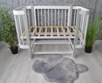 кроватка со съемной боковиной