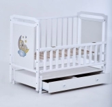 Детская кроватка с ящиком, с маятником, Бук - Кузя Мишка (Белый)