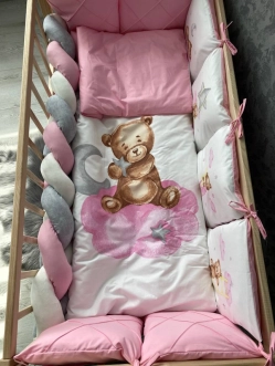 Комплект постельный Ведмедик Друг медвежонок 6 предметов, косичка-стеганый Розовый - Фото 1