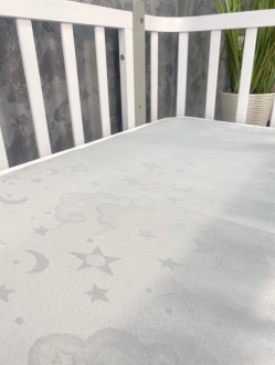 напівкругле ліжко