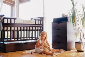 Комплект мебели Кроватка Лодочка и Комод-60 DeSon Орех - Фото 6