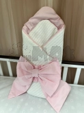 Конверт для новорожденных на выписку Ведмедик 80×80 см, косичка пике Бело-розовый